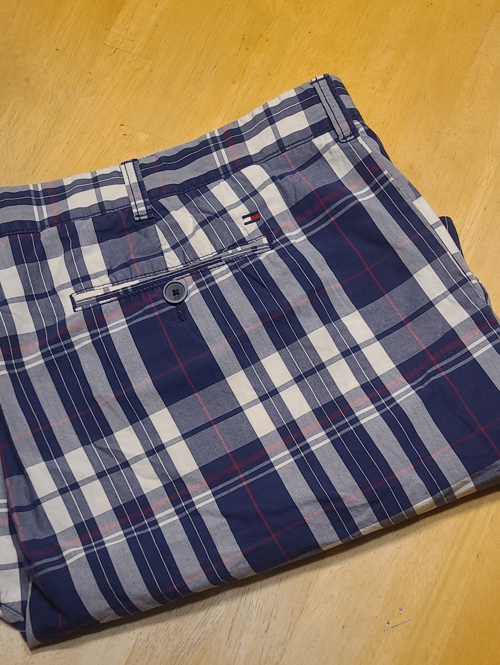 Tommy Hilfiger 44" Waiste Men's Navy and White Plaid Shorts With Red Stripe